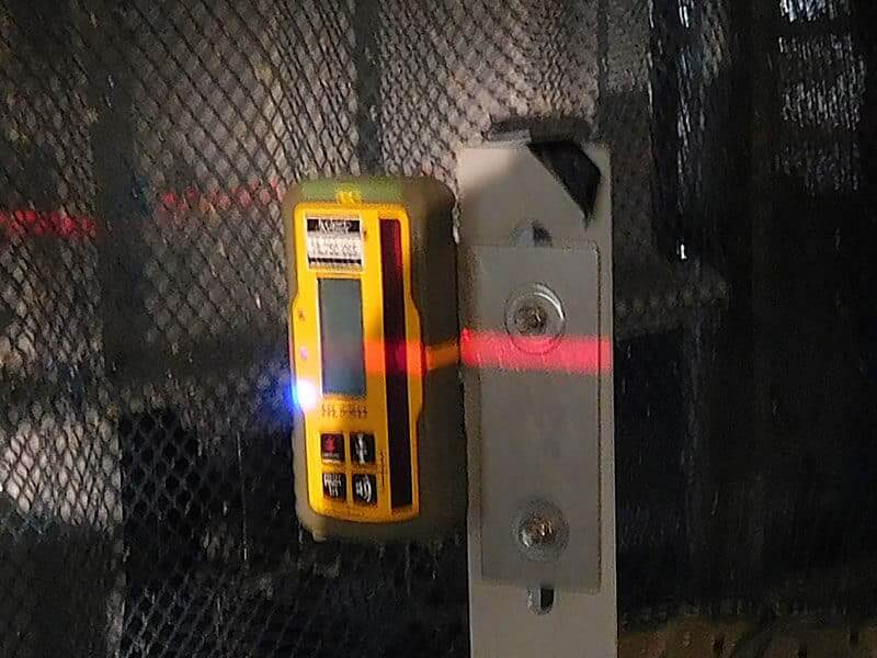 レーザー受光